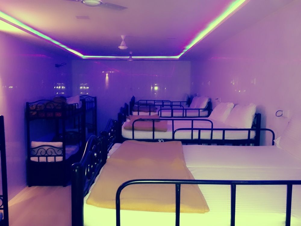 Star Dormitory Mumbai Eksteriør bilde