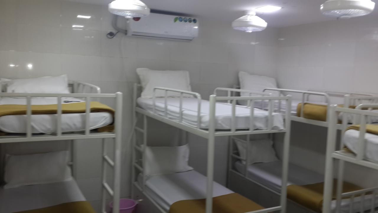 Star Dormitory Mumbai Eksteriør bilde