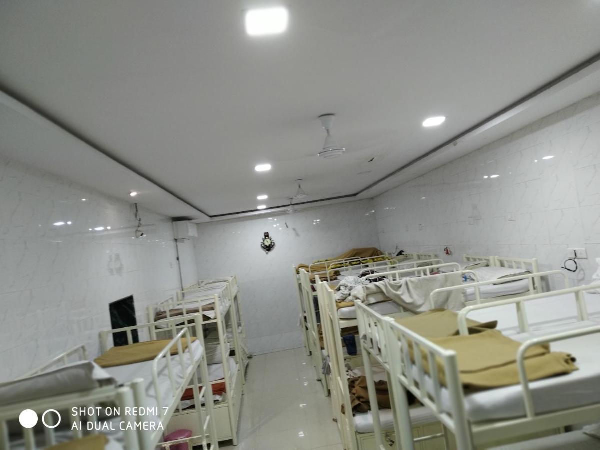 Star Dormitory Mumbai Eksteriør bilde
