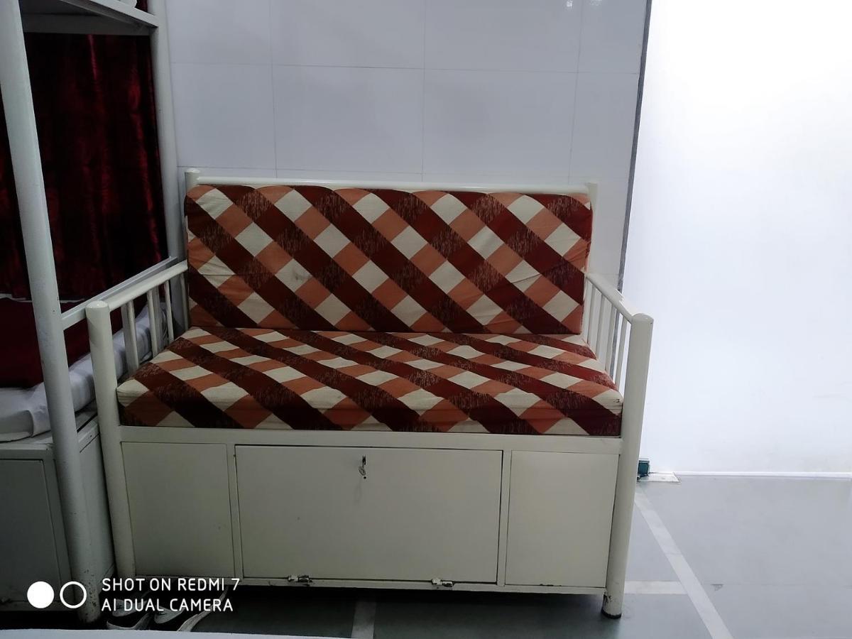 Star Dormitory Mumbai Eksteriør bilde